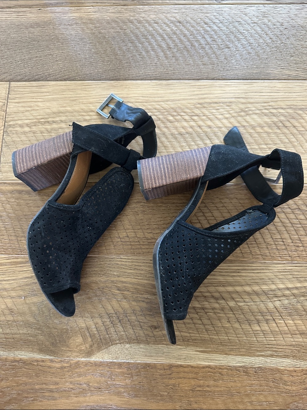 Black Suede Peep-Toe Block Heel Sandals with Ankle Strap! - Picture 5 of 10